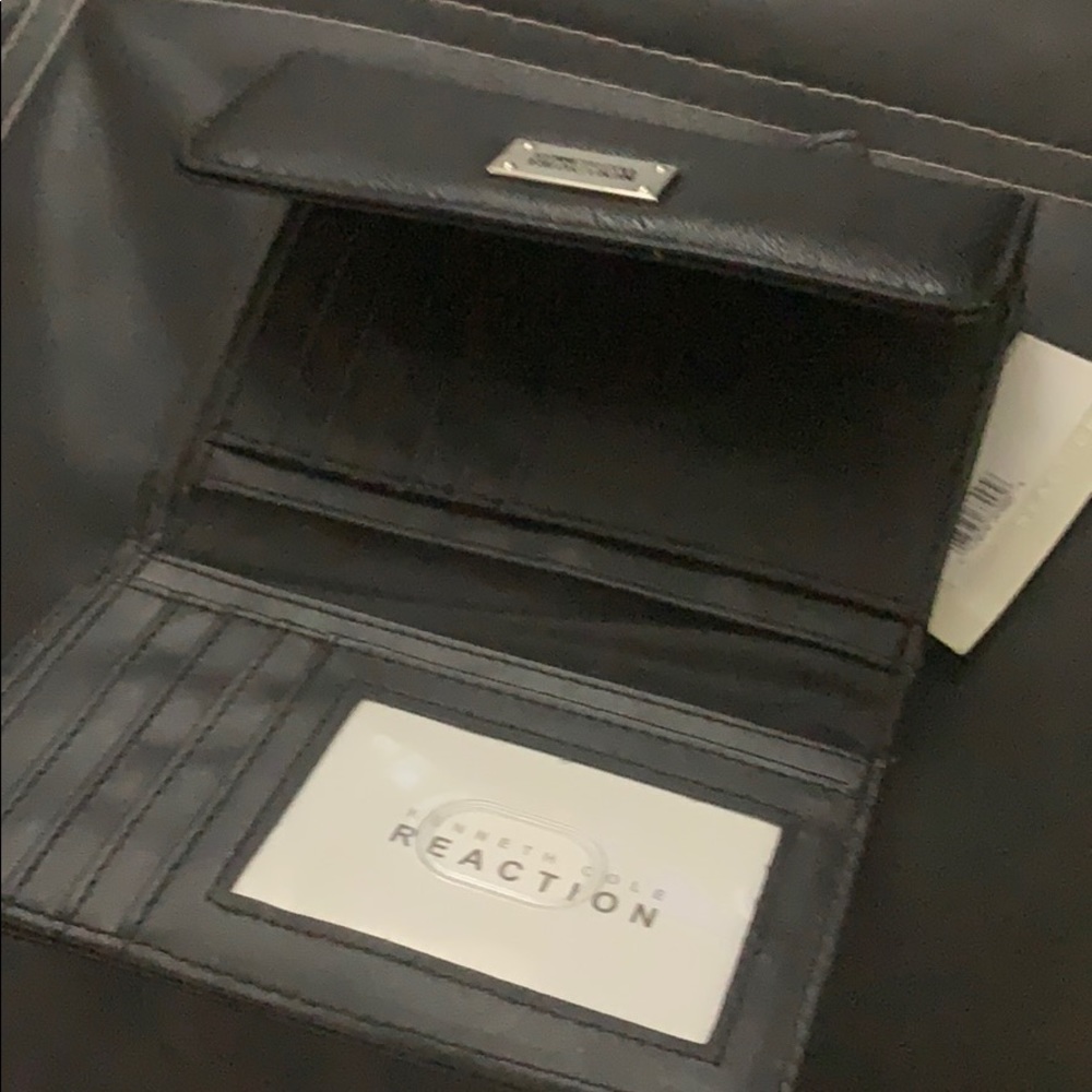 Wallet - Picture 2 of 3